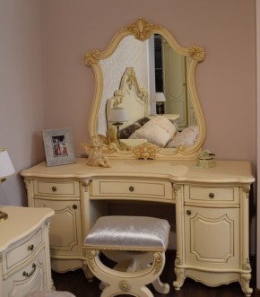 Туалетный стол + Зеркало Мона Лиза (крем) в Тарко-Сале - tarko-sale.mebel-74.com | фото